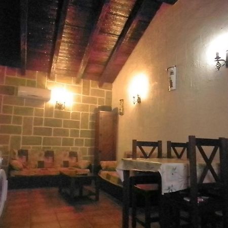 La Cueva Del Lince Pension Zarza De Granadilla Buitenkant foto