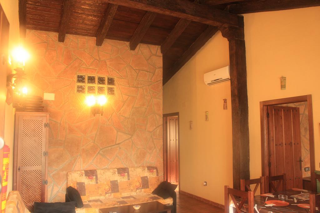La Cueva Del Lince Pension Zarza De Granadilla Kamer foto